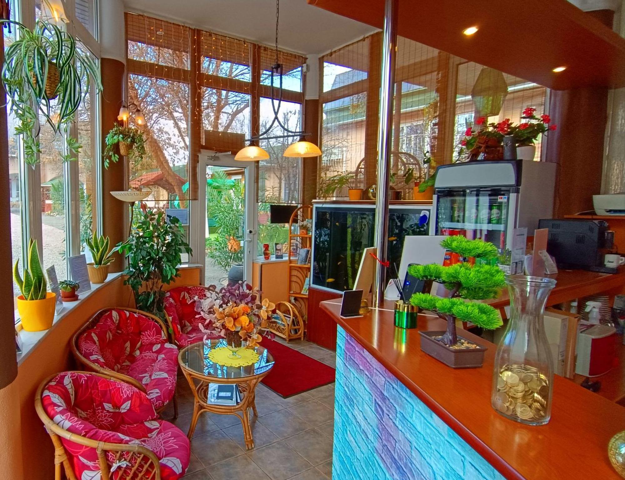 Hotel Oswaldo Budapest Ngoại thất bức ảnh